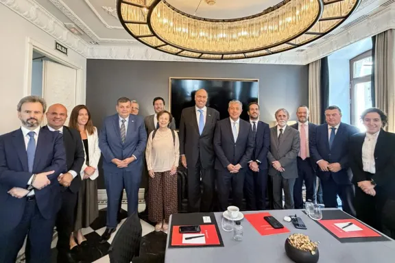 figueroa-busca-inversion-espanola-para-vaca-muerta-y-el-gnl-