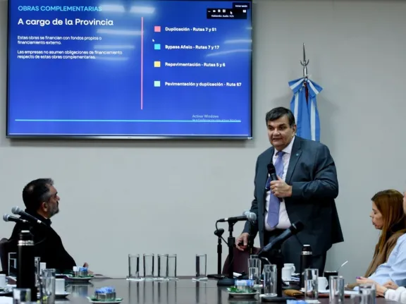 legislatura-aprueba-financiamiento-de-177-mus-para-rutas-pet