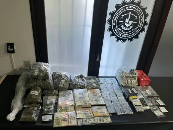 megaoperativo-en-valentina-sur-11-detenidos-y-banda-de-micro