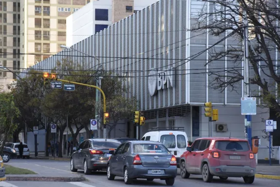neuquen-deposita-haberes-de-abril-el-jueves-30-con-un-aument