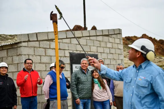 figueroa-avanza-en-obras-para-saldar-la-deuda-moral-con-los-