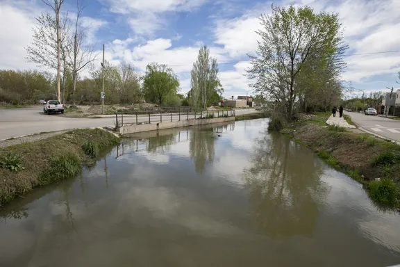 neuquen-invierte-24-mil-millones-en-drenaje-pluvial-del-oest
