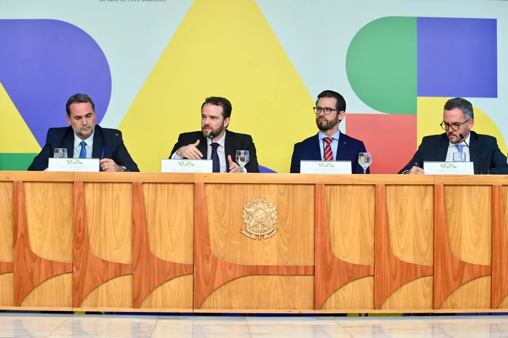 brasil-lanza-subsidios-por-r-10000-millones-al-diesel-y-favo