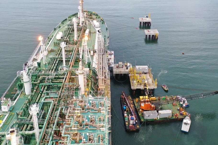 mbar-arrienda-terminal-de-gnl-de-new-fortress-en-santa-catar